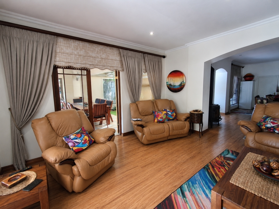 3 Bedroom Property for Sale in Melodie North West